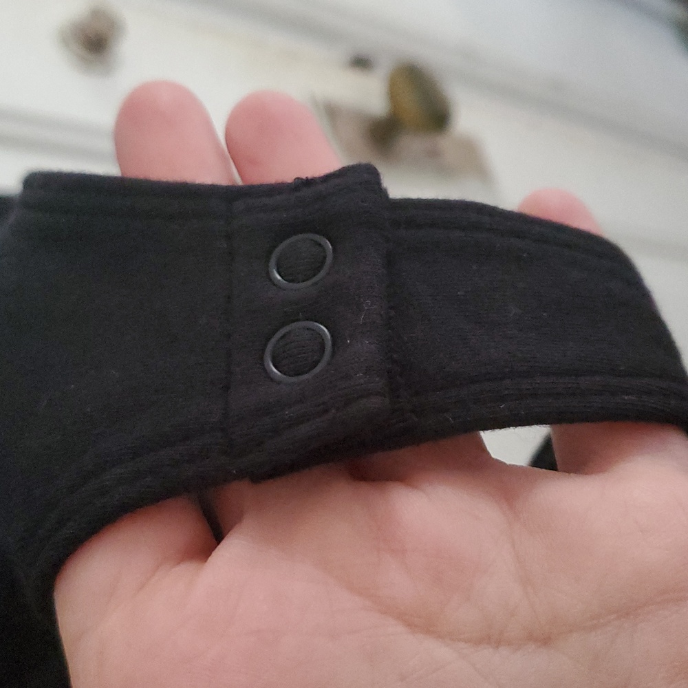 Banana Republic Black V Neck Bodysuit - Picture 3 of 7